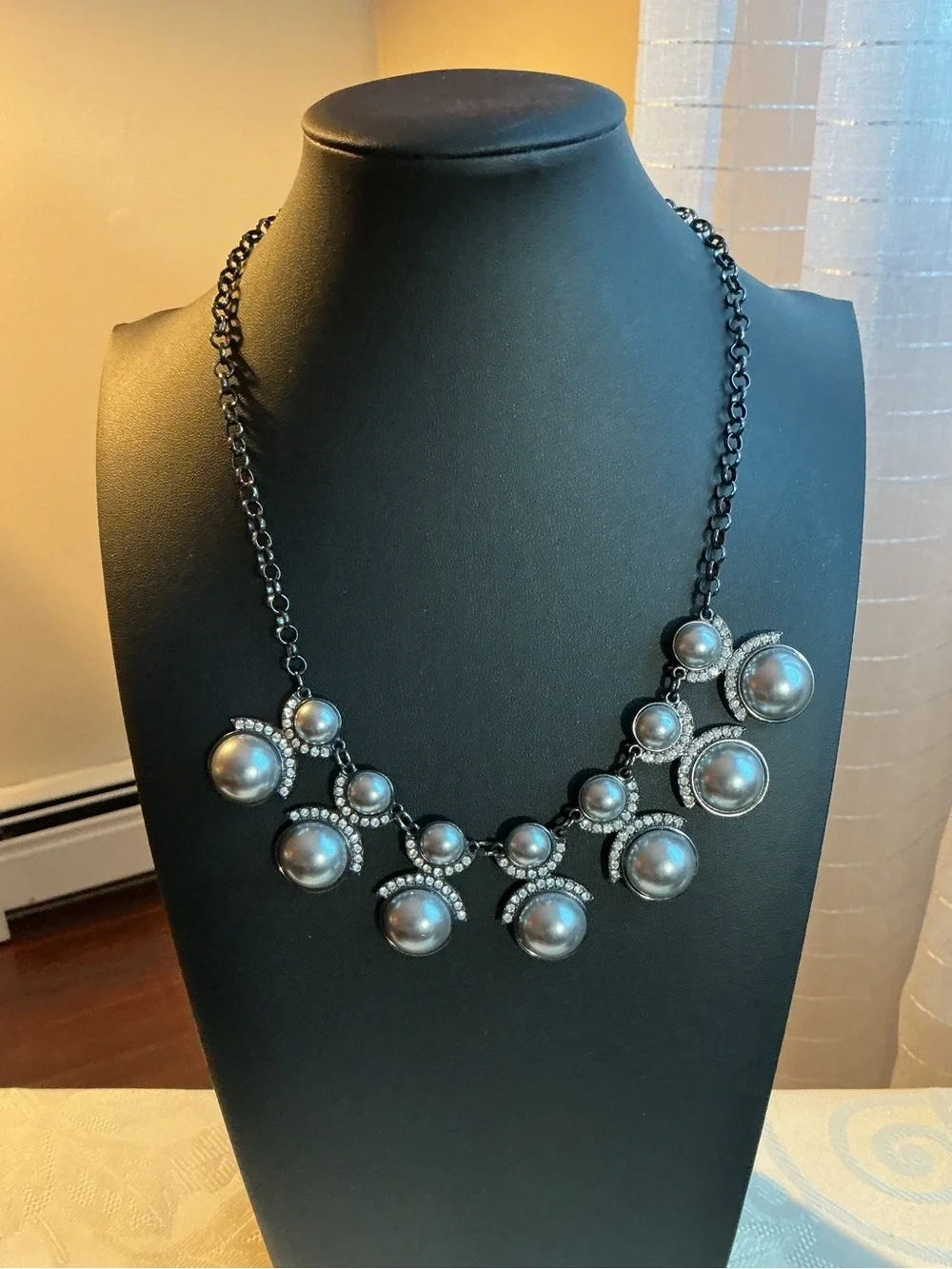 Erika Lyons Vintage Faux Pearl Necklace,  Bracelet and Earring Hematite Set